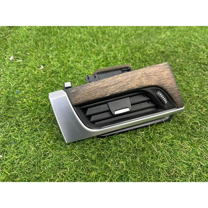 Декоративная накладка торпедо (салон) BMW X1 F48 2016 2.0 B46B20 64229292739