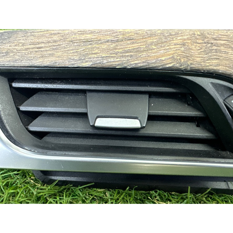 Декоративная накладка торпедо (салон) BMW X1 F48 2016 2.0 B46B20 64229292739