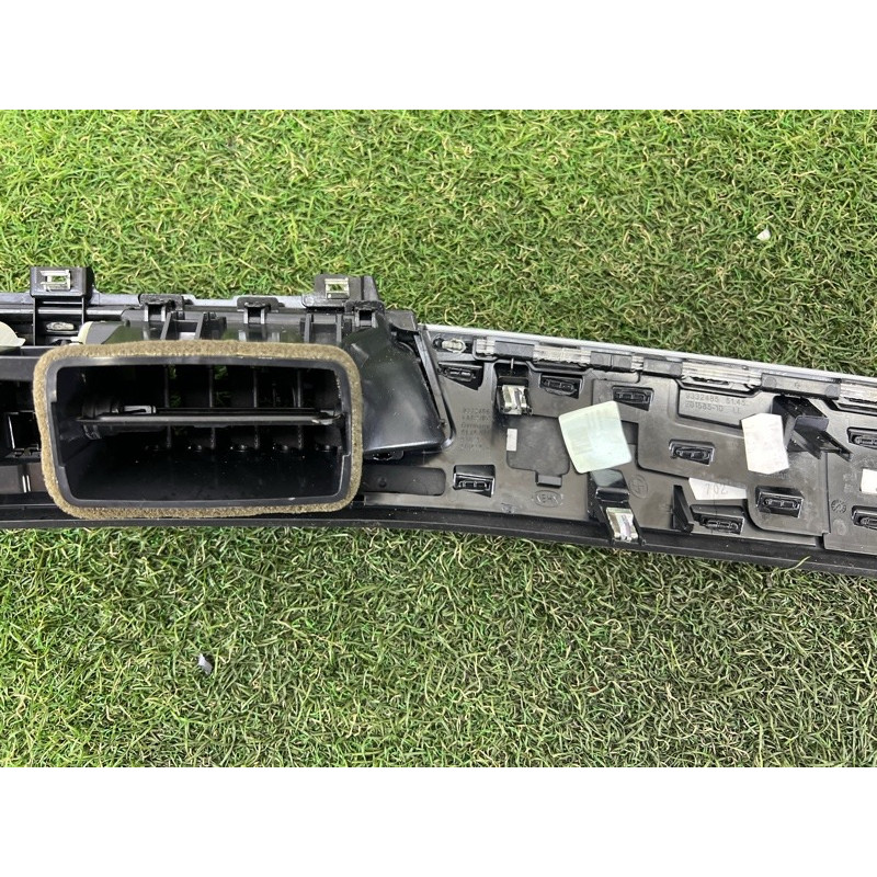 Декоративная накладка торпедо (салон) BMW X1 F48 2016 2.0 B46B20 51459347753