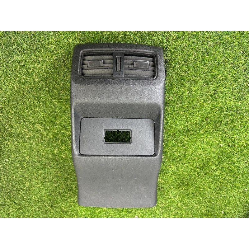 Накладка центральной консоли (салон) Nissan Rogue T33 2021 2.5 PR25DD 969306RR1A