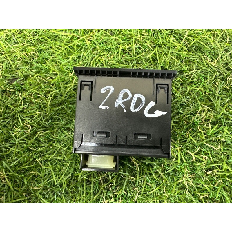 Розетка (электрика) Nissan Rogue T33 2021 2.5 PR25DD 253316UA0