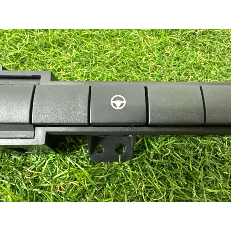 Кнопка асиссистента смены полосы (электрика / кнопки) Nissan Rogue T33 2021 2.5 PR25DD 251436RA0A