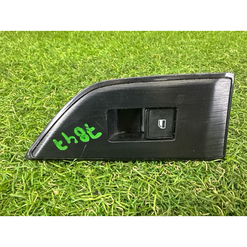 Кнопка стеклоподъемника (электрика / кнопки) Nissan Rogue T33 2021 2.5 PR25DD 254116XJ0B