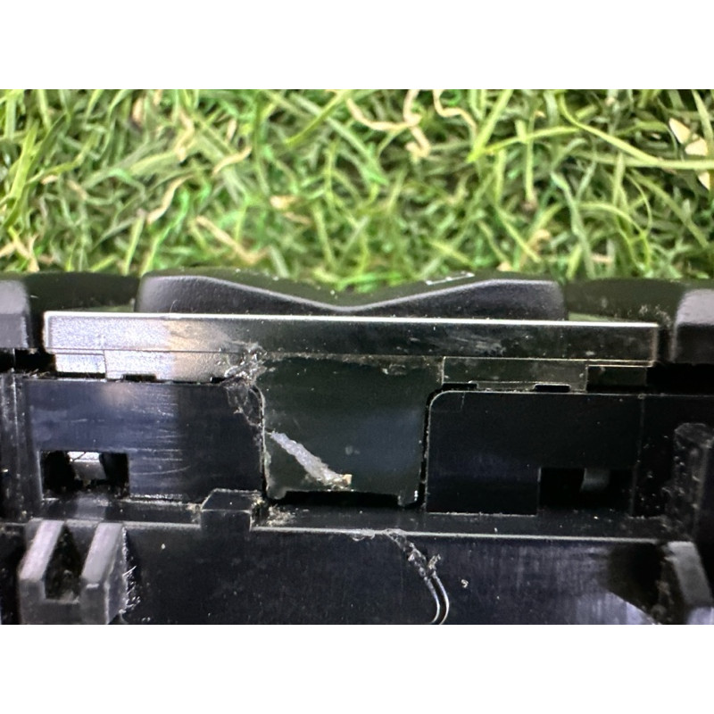 Блок кнопок (электрика / кнопки) BMW X1 F48 2016 2.0 B46B20 61319374834