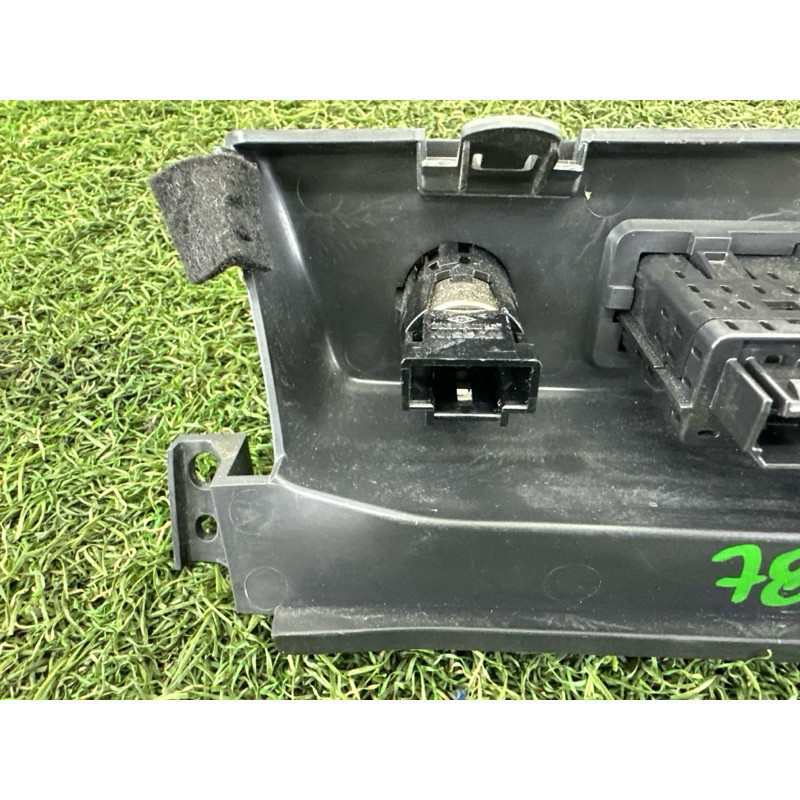 Разьем USB (электрика) Nissan Rogue T33 2021 2.5 PR25DD 284H36RA0A