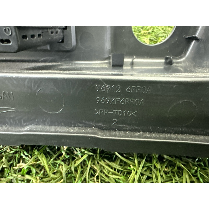 Разьем USB (электрика) Nissan Rogue T33 2021 2.5 PR25DD 284H36RA0A