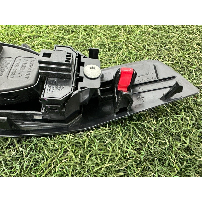 Блок кнопок стеклоподъемников (электрика / кнопки) Nissan Rogue T33 2021 2.5 PR25DD 254016RE0C