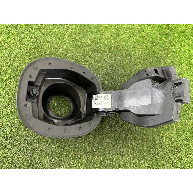 Лючок топливного бака (кузов и элементы) Nissan Rogue T33 2021 2.5 PR25DD 781206RR0A