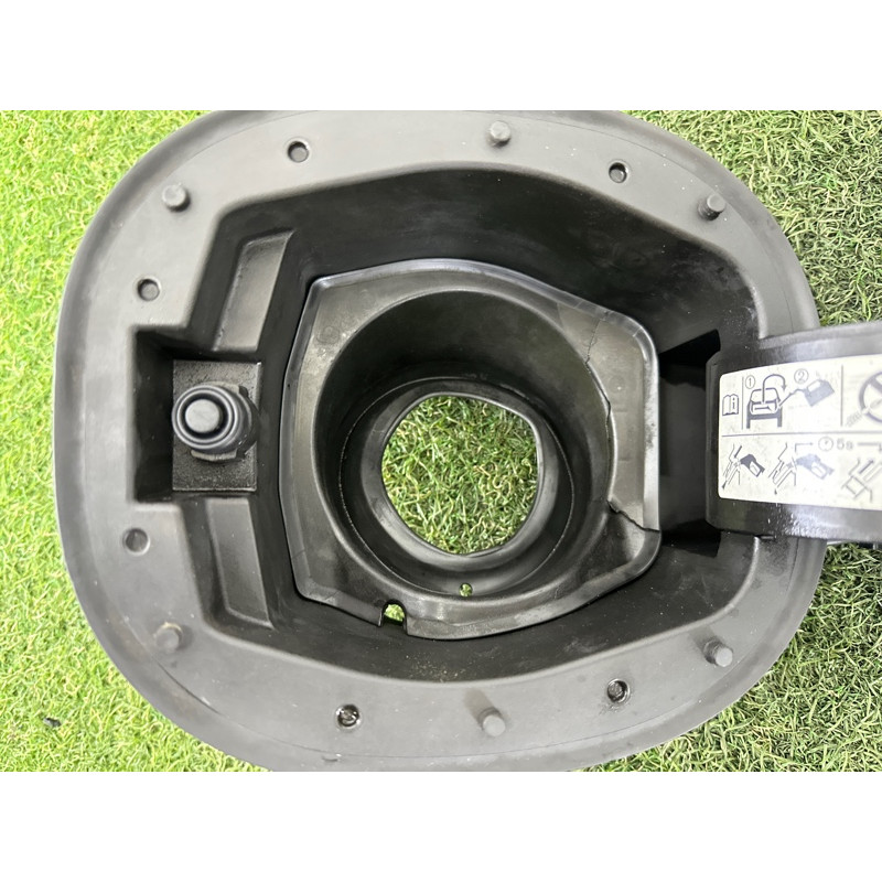 Лючок топливного бака (кузов и элементы) Nissan Rogue T33 2021 2.5 PR25DD 781206RR0A