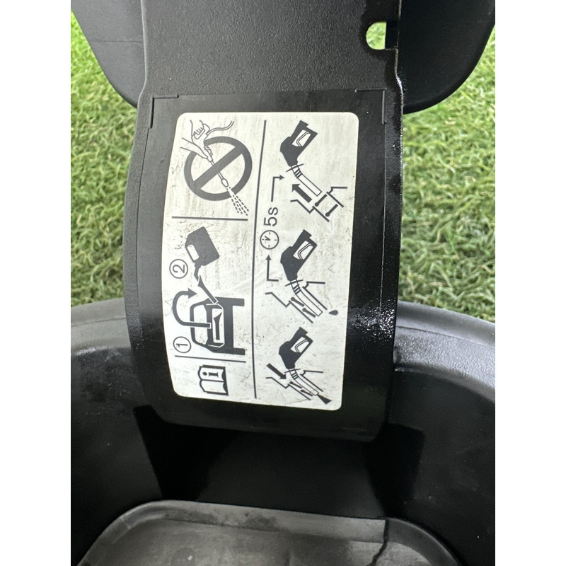 Лючок топливного бака (кузов и элементы) Nissan Rogue T33 2021 2.5 PR25DD 781206RR0A