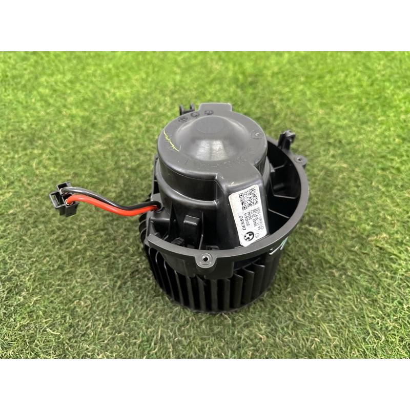 Мотор печки (отопление и кондиционирование) BMW X1 F48 2016 2.0 B46B20 64119297752