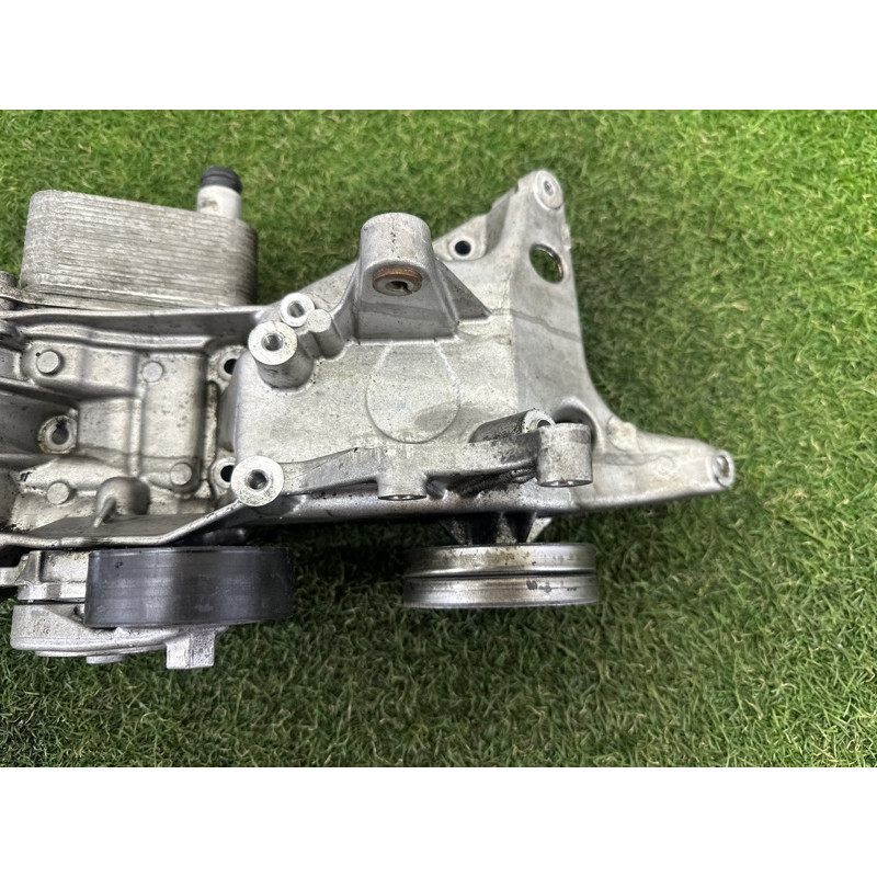 Корпус масляного фільтра (двигун та елементи) AUDI Q5 8R 2012 2.0 CAEB 06H903143H