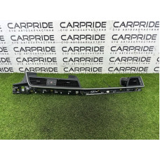 Центральный дефлектор салона