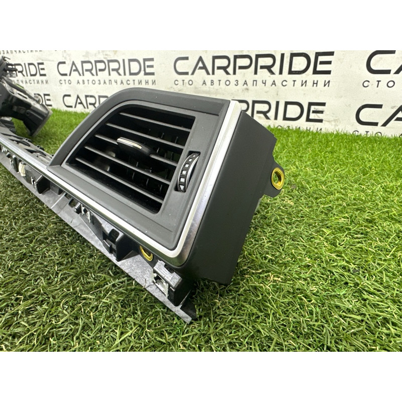 Центральный дефлектор салона (салон) AUDI SQ5 FY 2018 3.0 CWGD 80B820902N6PS