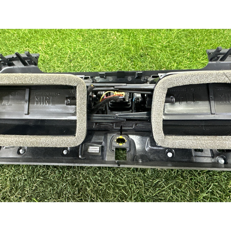 Центральный дефлектор салона (салон) AUDI SQ5 FY 2018 3.0 CWGD 80B820902N6PS