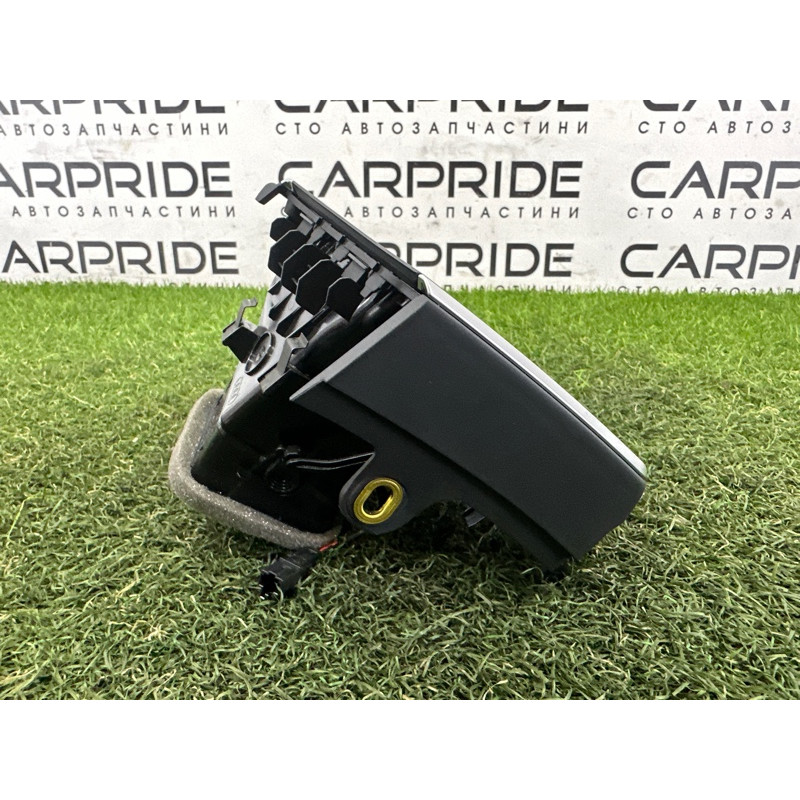 Дефлектор воздуховода (салон) AUDI SQ5 FY 2018 3.0 CWGD 80B820901A6PS