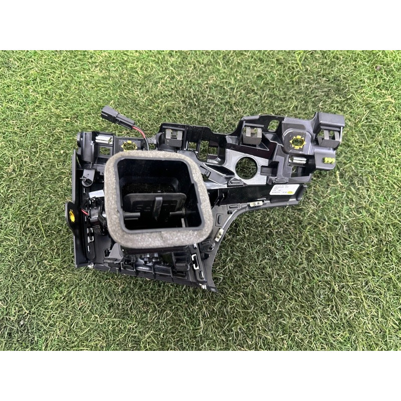 Дефлектор воздуховода (салон) AUDI SQ5 FY 2018 3.0 CWGD 80B820901A6PS