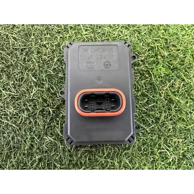 Блок управления светом (электрика / блоки управления) Volkswagen Touareg NF 2012 3.6 CGRA 8U0941329