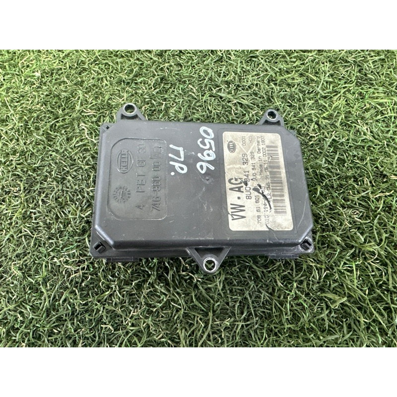 Блок управления светом (электрика / блоки управления) Volkswagen Touareg NF 2012 3.6 CGRA 8U0941329