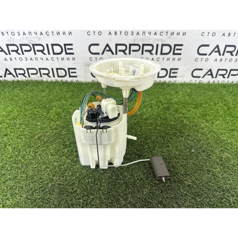 Топливный насос (топливная система) BMW X1 F48 2016 2.0 B46B20 16117300463