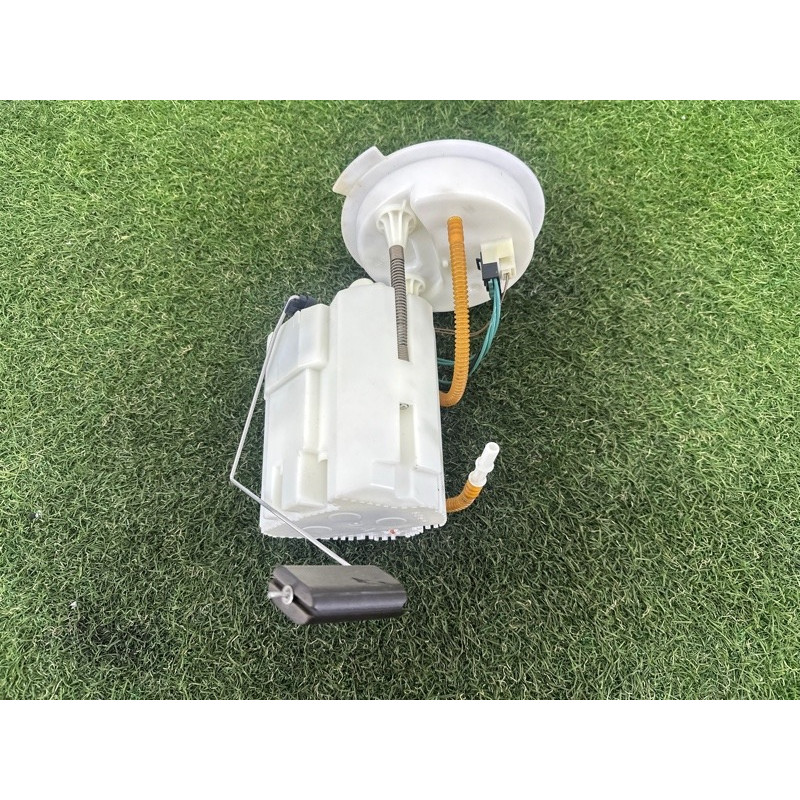 Топливный насос (топливная система) BMW X1 F48 2016 2.0 B46B20 16117300463