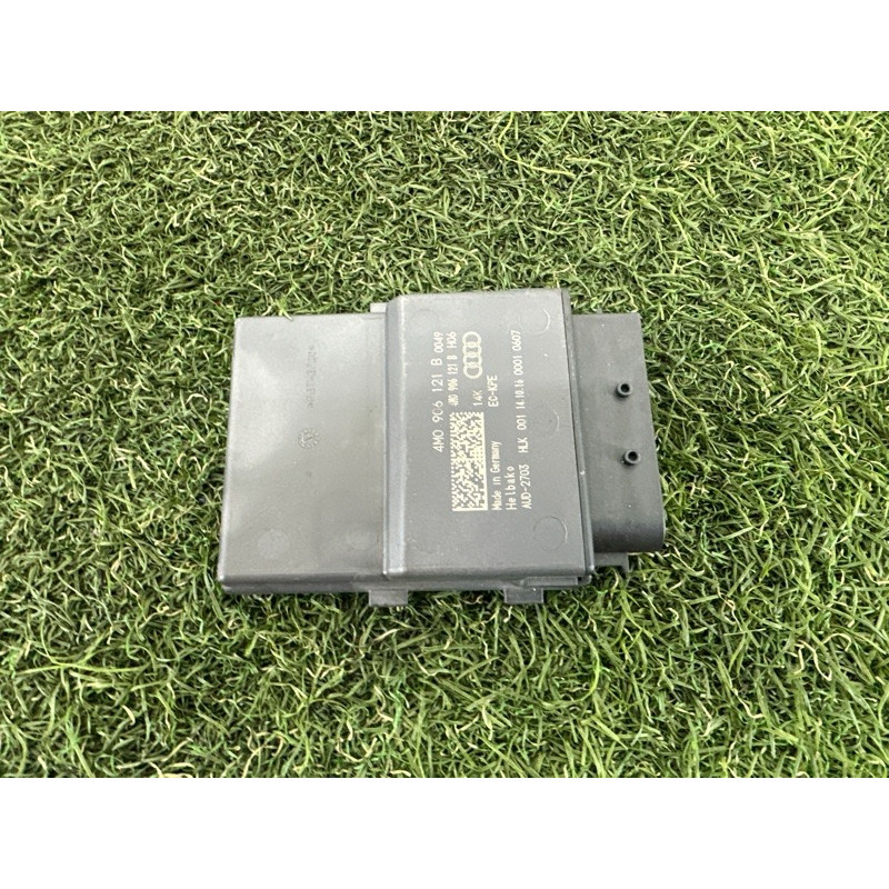 Блок управления топливным насосом (электрика / блоки управления) AUDI Q7 4M 2017 3.0 CREC 4M0906121B