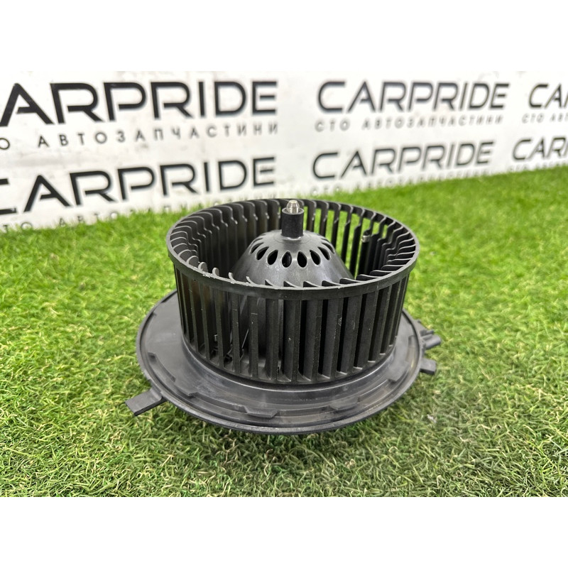 Мотор печки (отопление и кондиционирование) AUDI A3 8V 2015 1.8 CNSB 5Q1819021B