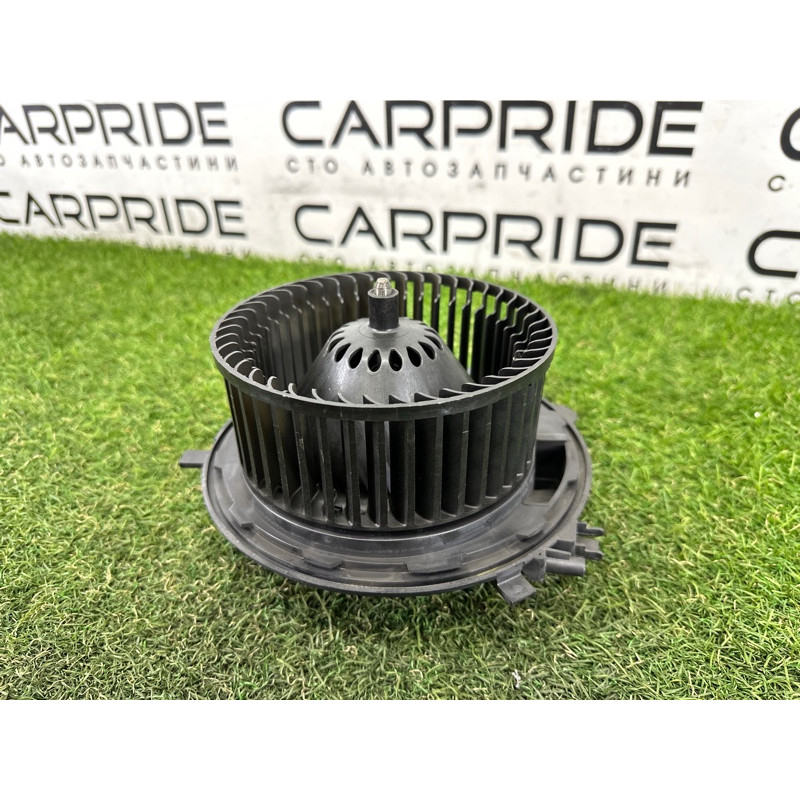 Мотор печки (отопление и кондиционирование) AUDI A3 8V 2015 1.8 CNSB 5Q1819021B