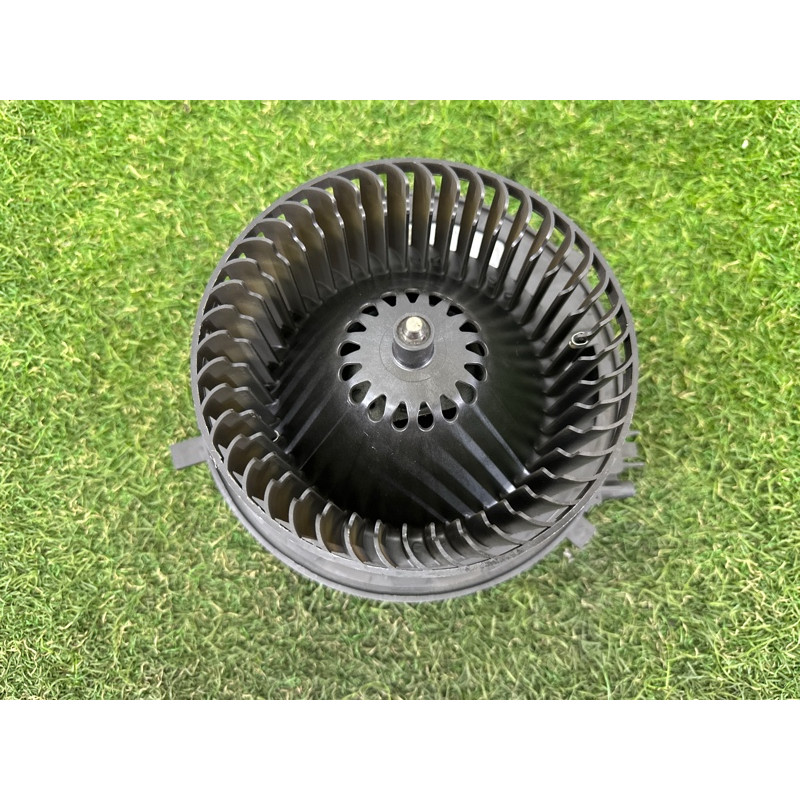 Мотор печки (отопление и кондиционирование) AUDI A3 8V 2015 1.8 CNSB 5Q1819021B