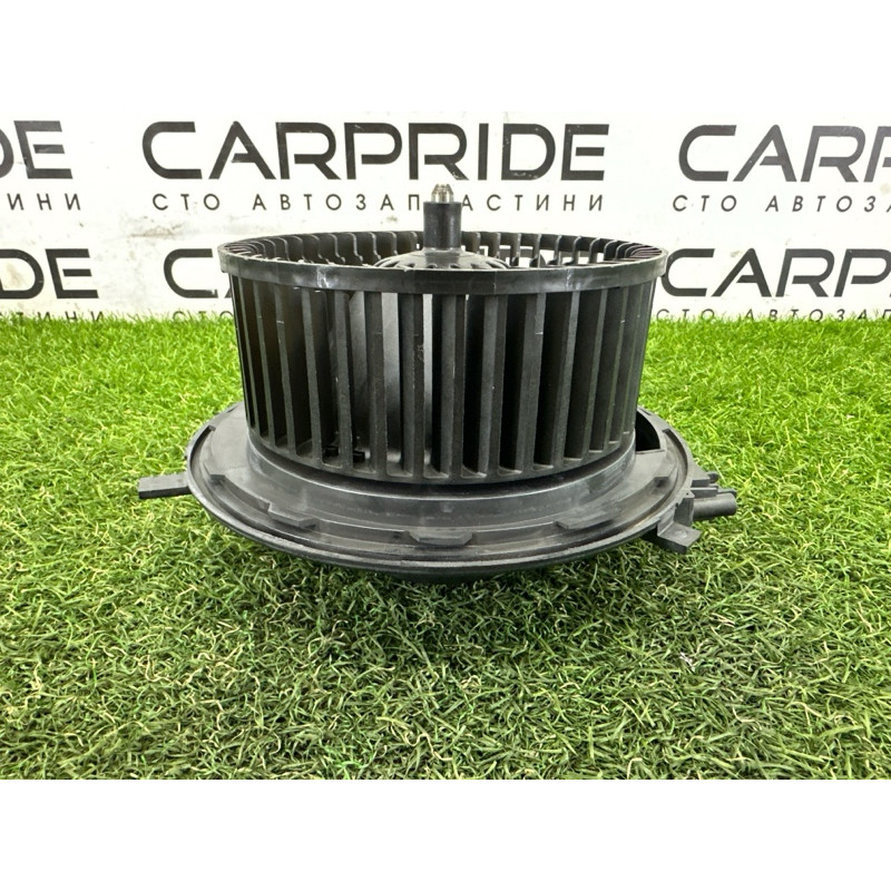 Мотор печки (отопление и кондиционирование) AUDI A3 8V 2015 1.8 CNSB 5Q1819021B