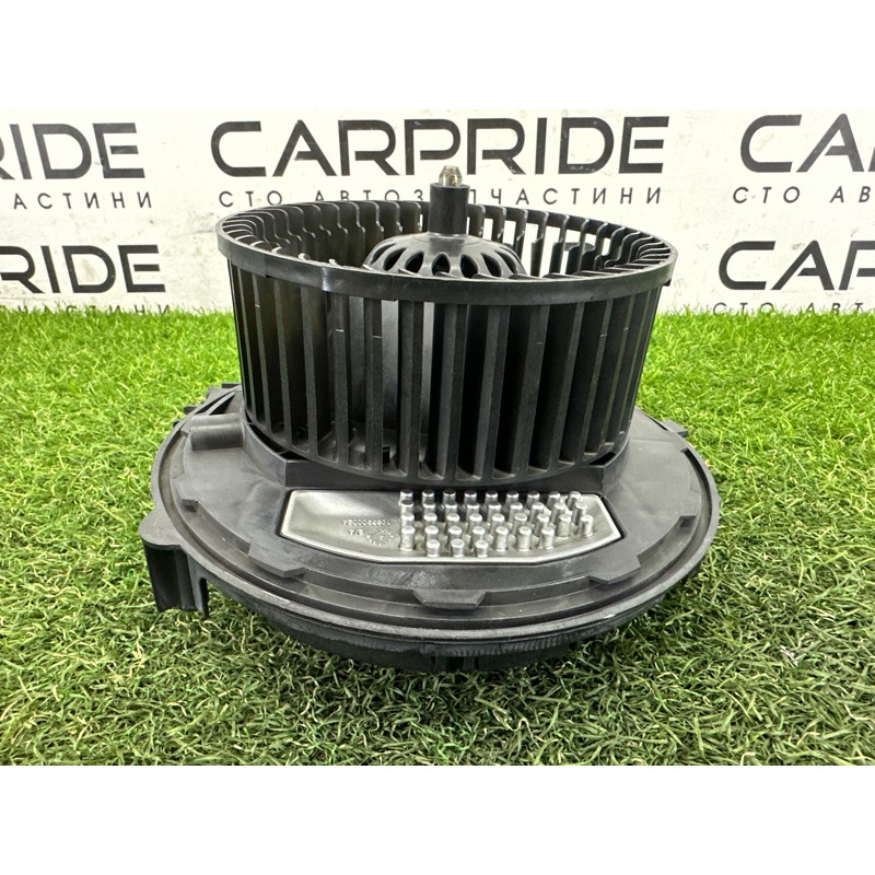 Мотор печки (отопление и кондиционирование) AUDI A3 8V 2015 1.8 CNSB 5Q1819021B