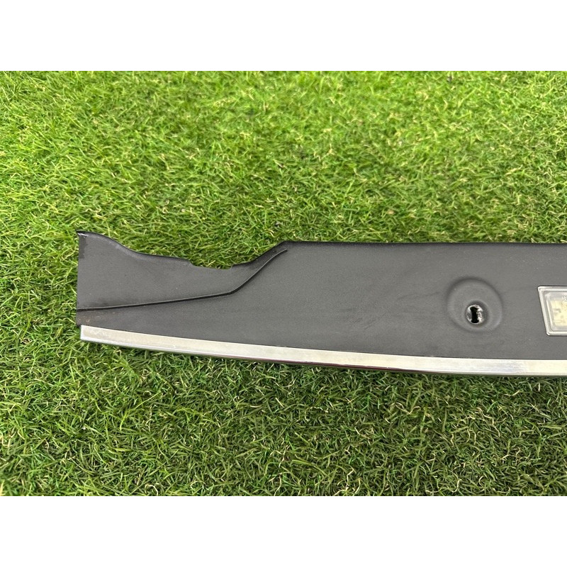 Панель подсветки номера (кузов и элементы) BMW 7-series F01 2011 3.0 N54 51137194176