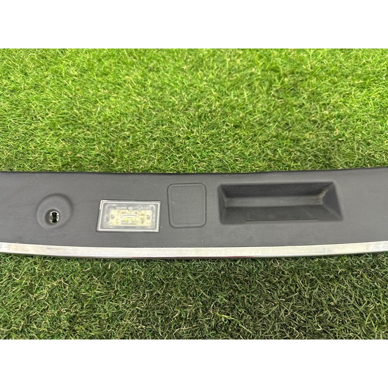 Панель подсветки номера (кузов и элементы) BMW 7-series F01 2011 3.0 N54 51137194176