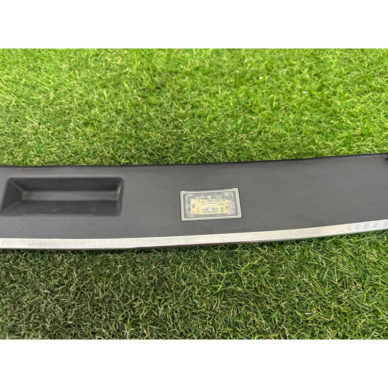 Панель подсветки номера (кузов и элементы) BMW 7-series F01 2011 3.0 N54 51137194176