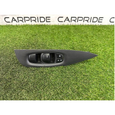 Блок кнопок стеклоподъемников