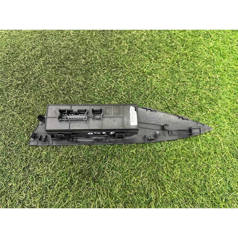 Блок кнопок стеклоподъемников (электрика / кнопки) Nissan Rogue T32 2016 2.5 QR25DE 254014BA5A