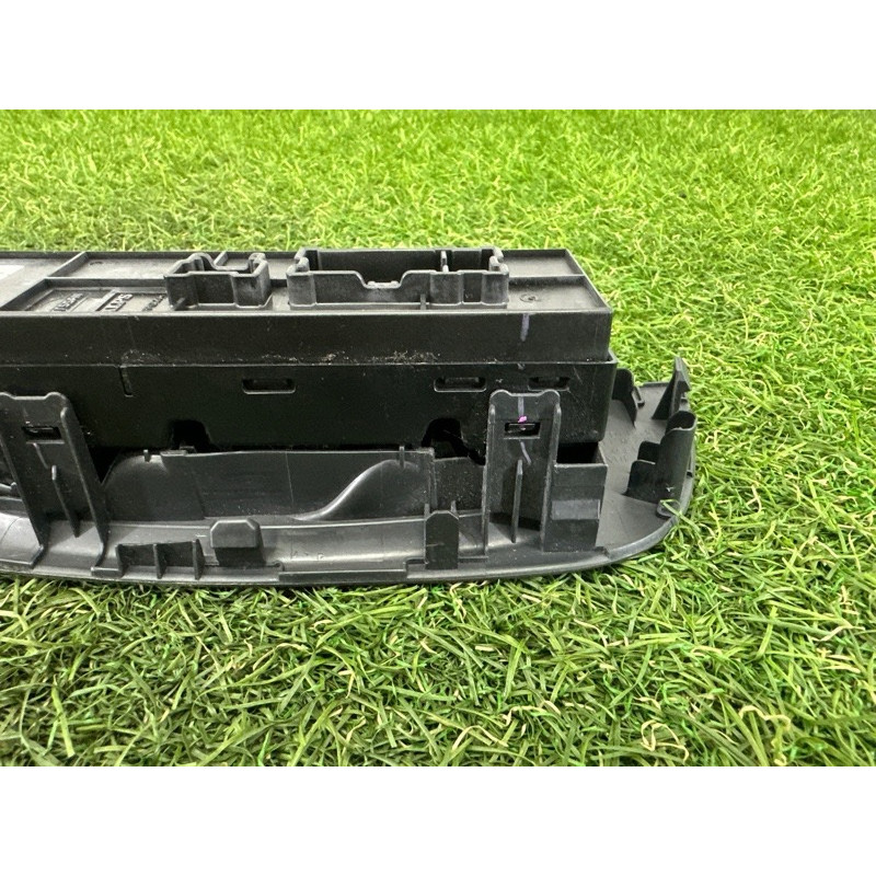 Блок кнопок стеклоподъемников (электрика / кнопки) Nissan Rogue T32 2016 2.5 QR25DE 254014BA5A