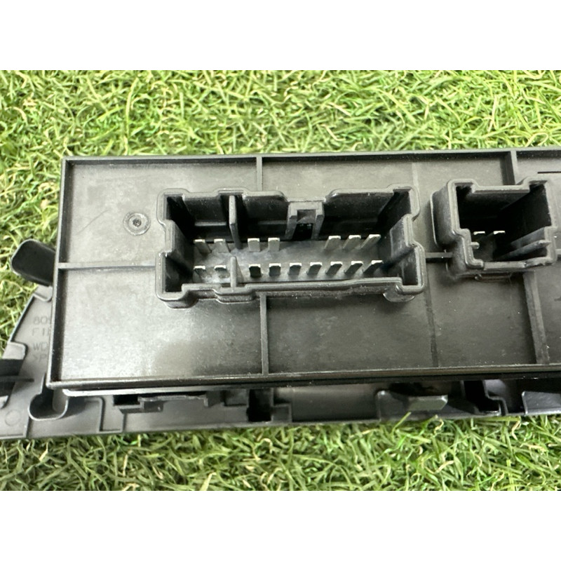 Блок кнопок стеклоподъемников (электрика / кнопки) Nissan Rogue T32 2016 2.5 QR25DE 254014BA5A