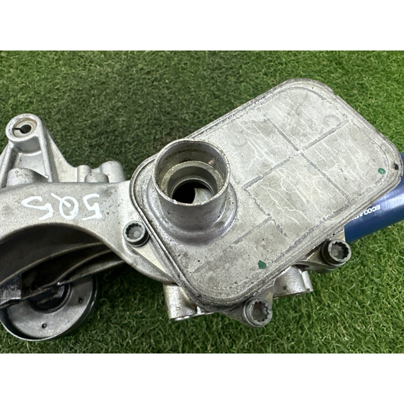 Корпус масляного фильтра (двигатель и элементы) AUDI Q5 8R 2012 2.0 CAEB 06H903143H