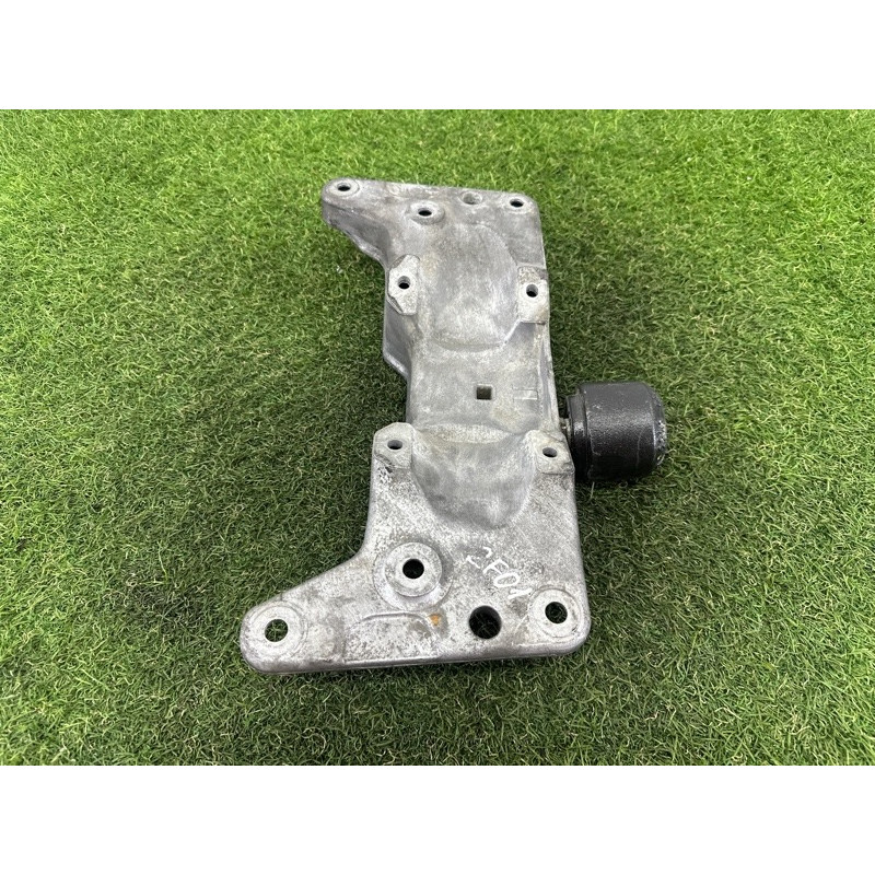 Траверса (трансмиссия) BMW 7-series F01 2011 3.0 N54 22326775907