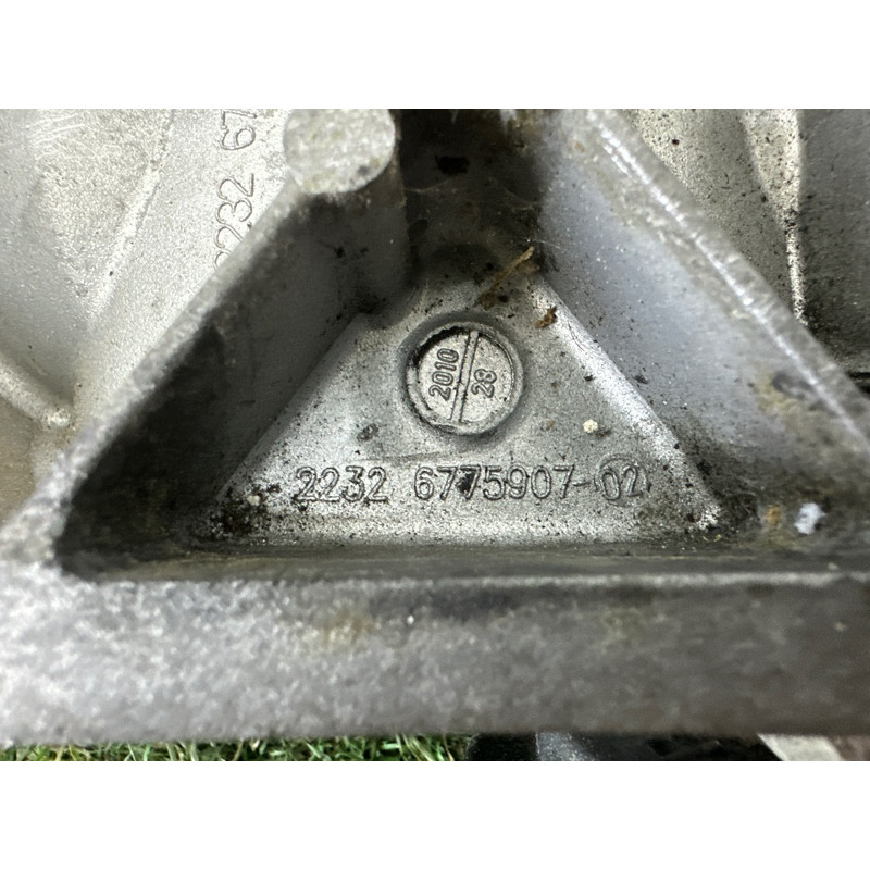 Траверса (трансмиссия) BMW 7-series F01 2011 3.0 N54 22326775907