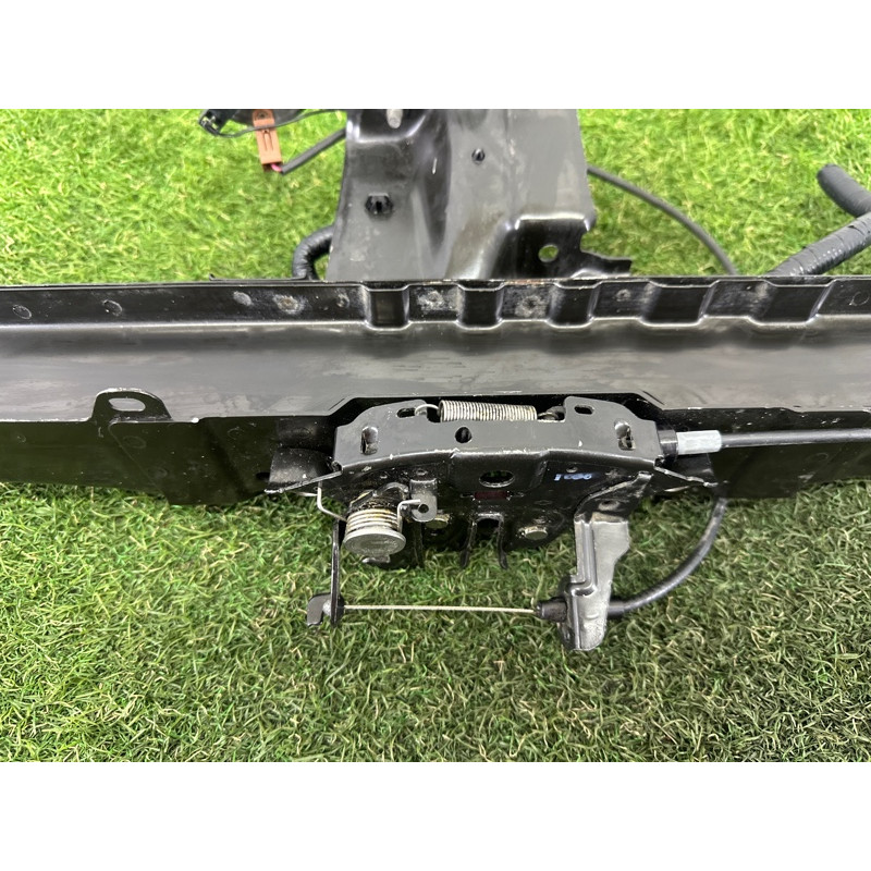 Накладка передней панели (кузов и элементы) Nissan Rogue T32 2016 2.5 QR25DE 625114BC0A