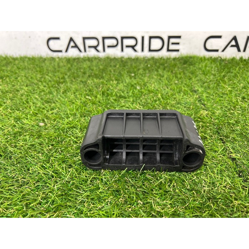 Поддомкратник (кузов и элементы) Audi Q7 4M 2015 3.0 CRE 4M0802845C