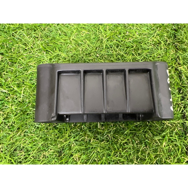 Поддомкратник (кузов и элементы) Audi Q7 4M 2015 3.0 CRE 4M0802845C