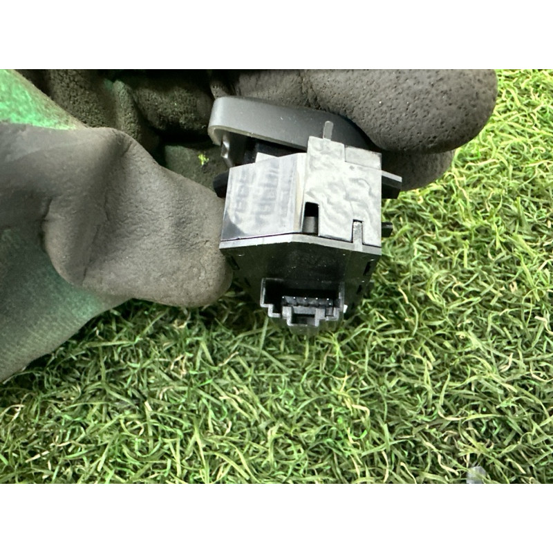 Кнопка памяти сидения (электрика / кнопки) AUDI Q7 4M 2017 3.0 CREC 4M0959769A5PR