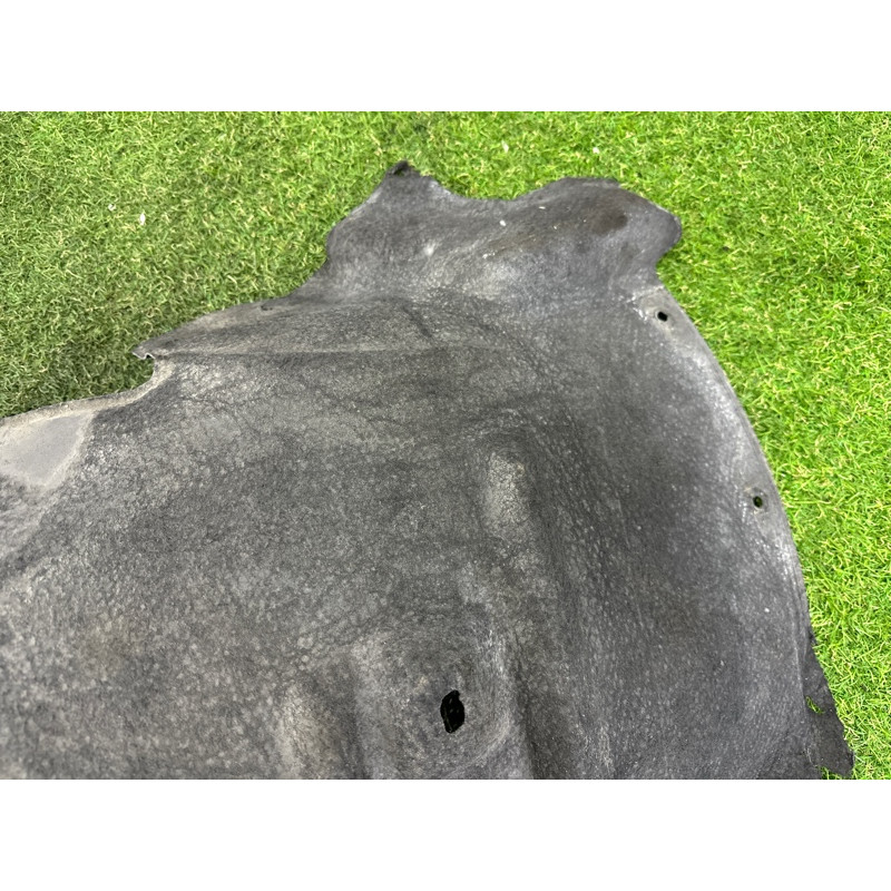 Подкрылок (кузов и элементы) AUDI A4 B8 2012 2.0 CAEB 8K0821172G