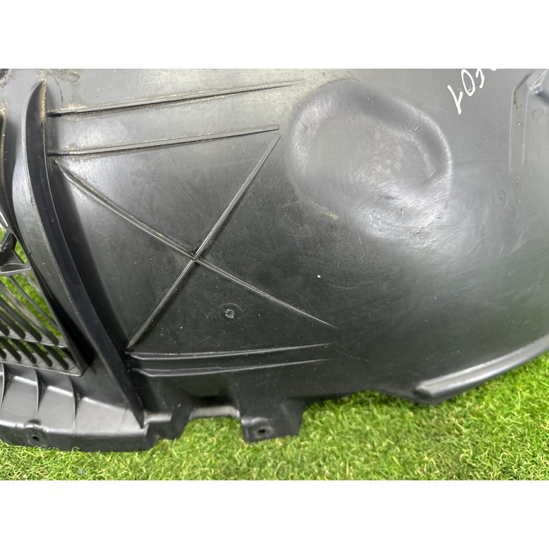 Подкрылок (кузов и элементы) BMW 7-series F01 2011 3.0 N54 51717185163