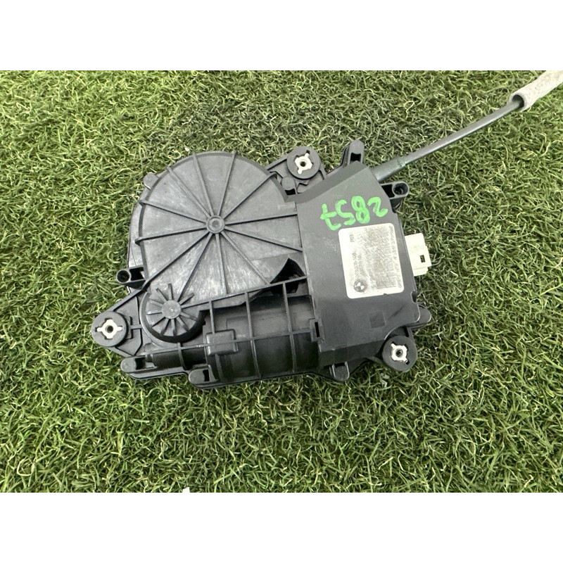 Привод замка багажника (электрика) BMW 7-series F01 2011 3.0 N54 51247191213