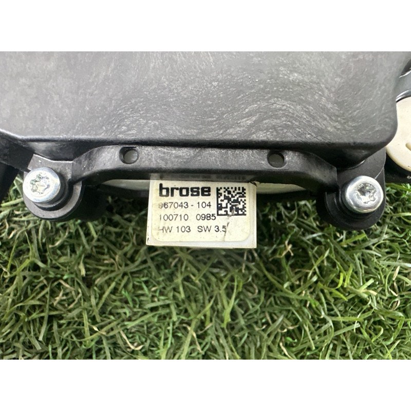 Привод замка багажника (электрика) BMW 7-series F01 2011 3.0 N54 51247191213