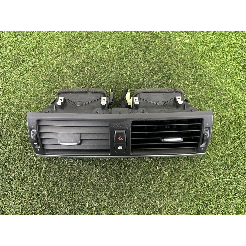 Центральный дефлектор салона (салон) BMW X5 E70 2013-2015 3.0 64229220101